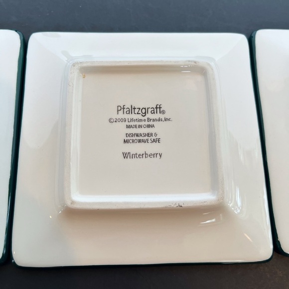 Pfaltzgraff Winterberry Appetizer Plates Set of 3 - Picture 5 of 7